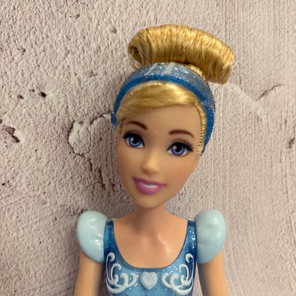 Mattel Disney Princess Cinderella Doll 2022 (SKU: 324TO) - Picture 2 of 13